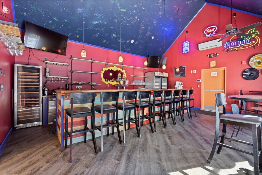 More Photos Of 205 W Main St, Liberty Restaurant For Sale