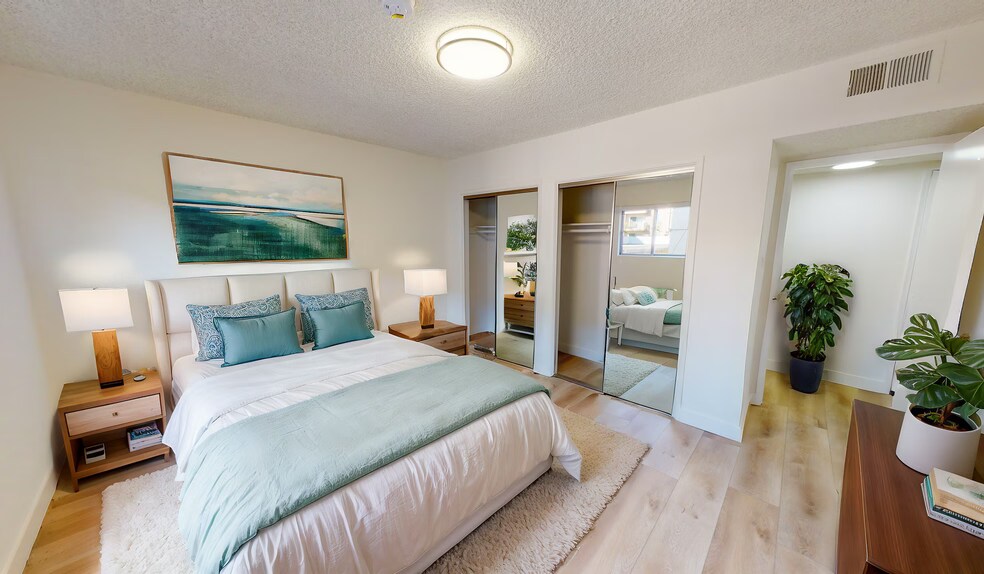 More Photos Of 5150 Yarmouth Ave, Encino Apartments For Sale