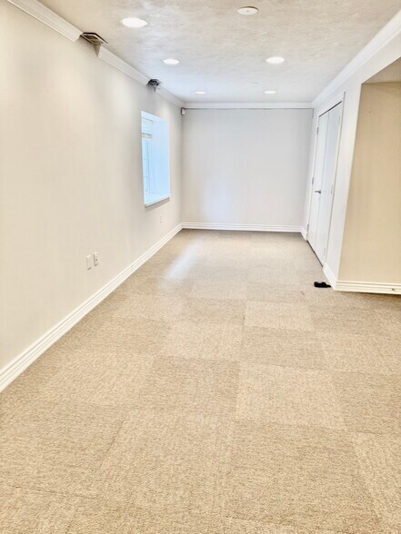 More Photos Of 1098-1100 E South Union Ave, Midvale Office For Lease