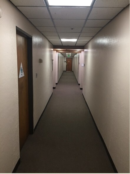 More Photos Of 4676 Lakeview Ave, Yorba Linda Office For Lease