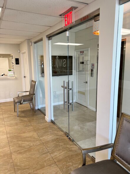 More Photos Of 3035 E Commercial Blvd, Fort Lauderdale Medical For Sale