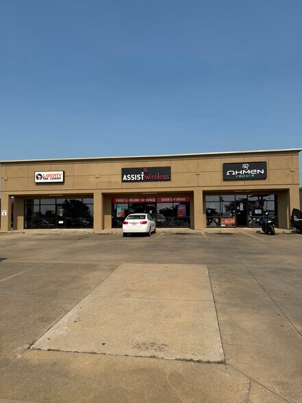 More Photos Of 200 SE Washington Blvd, Bartlesville Storefront Retail Office For Lease