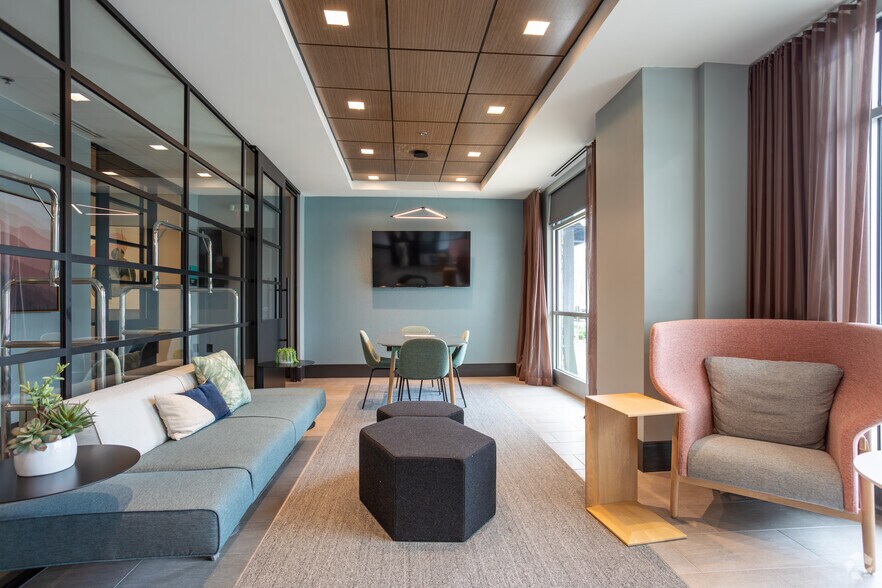 More Photos Of 900 E Six Forks Rd, Raleigh Apartments For Lease