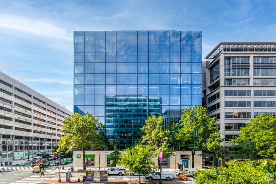 More Photos Of 2000 K St NW, Washington Office For Lease