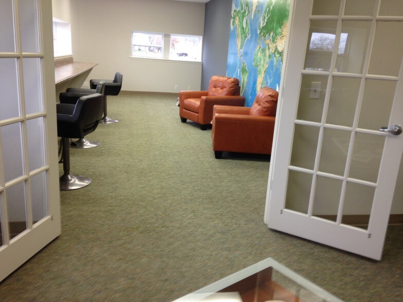 More Photos Of 714 W Main St, Murfreesboro Warehouse For Lease