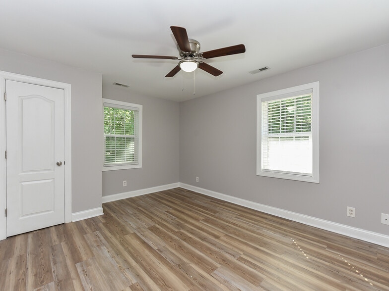 More Photos Of 225 Douglas St, Holly Springs Apartments For Sale