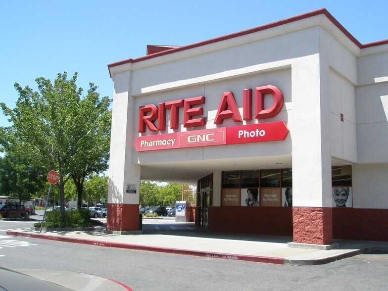 More Photos Of 4010 Manzanita Ave, Carmichael Drugstore For Sale