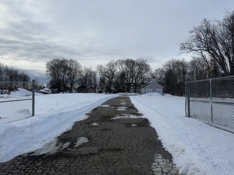 More Photos Of 77 New Salem St, Laconia Land For Sale