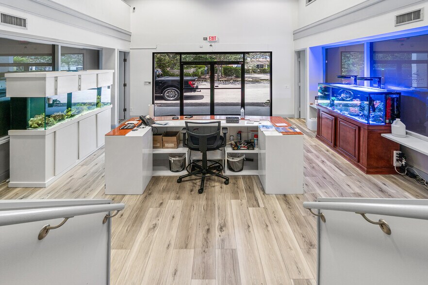 More Photos Of 112-120 US Highway 1, Tequesta Medical For Sale