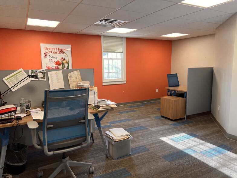 More Photos Of 16 Long Sands Rd, York Medical For Lease