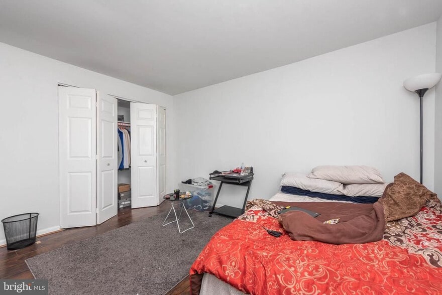 More Photos Of 1911 W Baltimore St, Baltimore Apartments For Sale