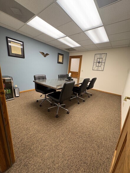 More Photos Of 2149 Velp Ave, Green Bay Office For Lease