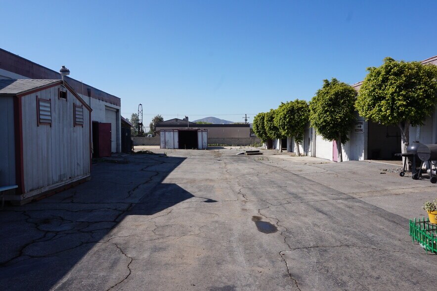 More Photos Of 15251 Boyle Ave, Fontana Warehouse For Sale
