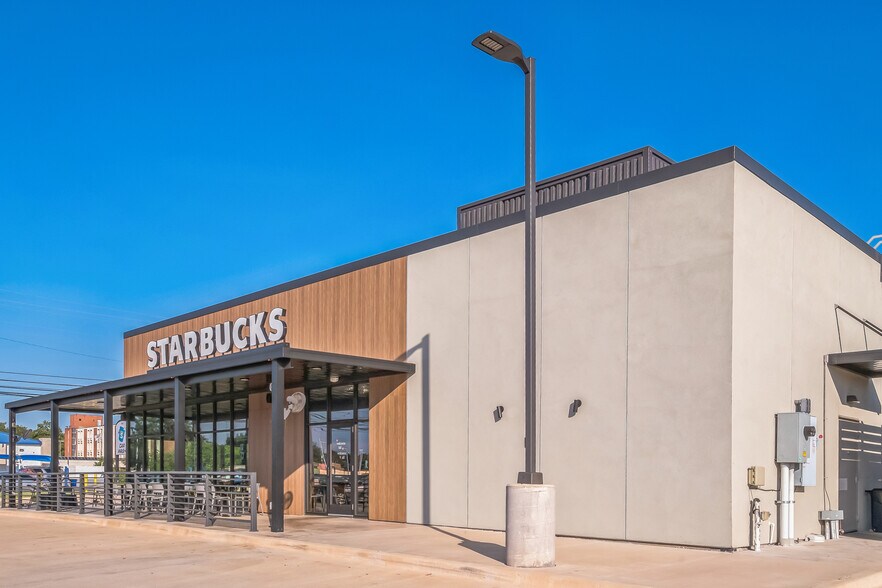 More Photos Of 598 S Jackson St, Jacksonville Restaurant For Sale