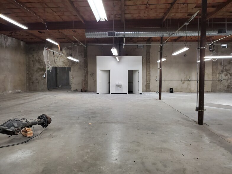 More Photos Of 103 B St, Marysville Warehouse For Lease