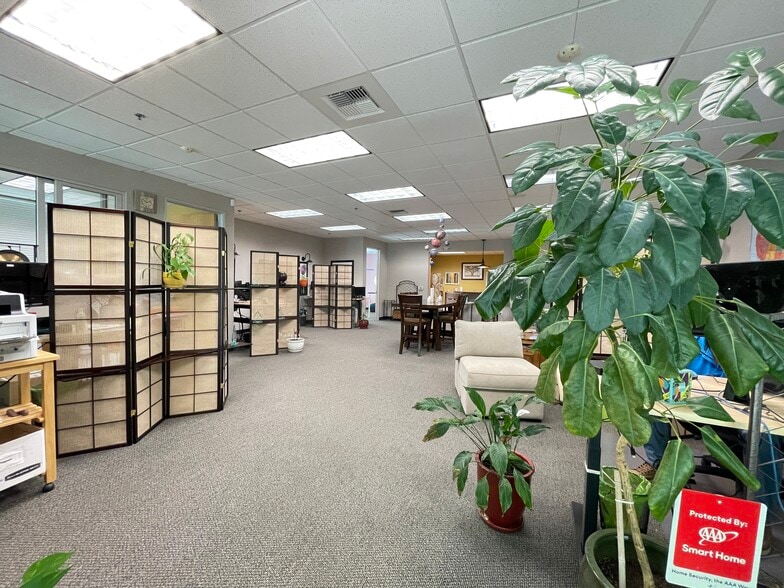 More Photos Of 1972 Del Paso Rd, Sacramento Medical For Sale