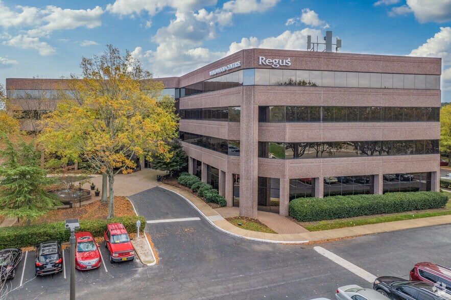 More Photos Of 780 Lynnhaven Pky, Virginia Beach Coworking Space