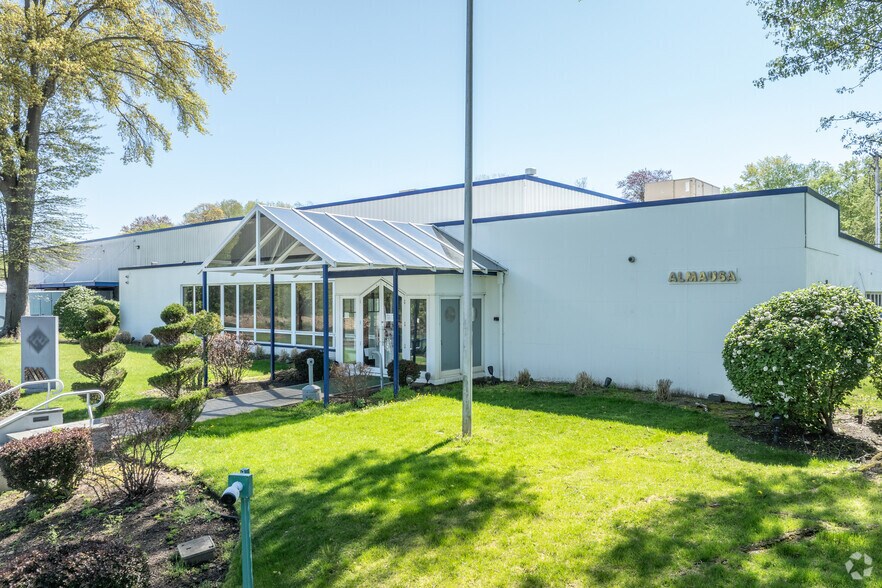 Primary Photo Of 1 Raritan Rd, Oakland Manufacturing For Lease