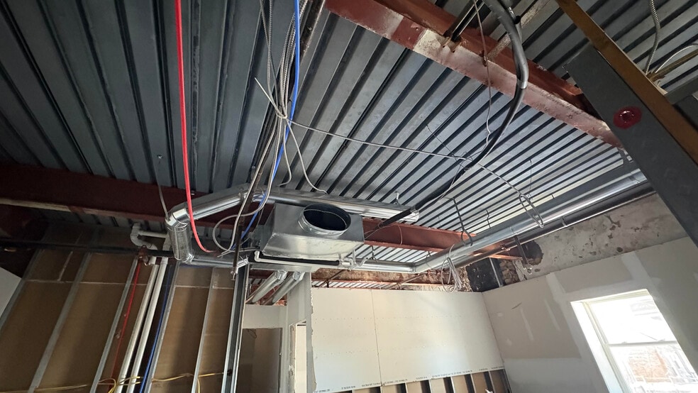 More Photos Of 2708 Brownsville Rd, Pittsburgh Apartments For Sale
