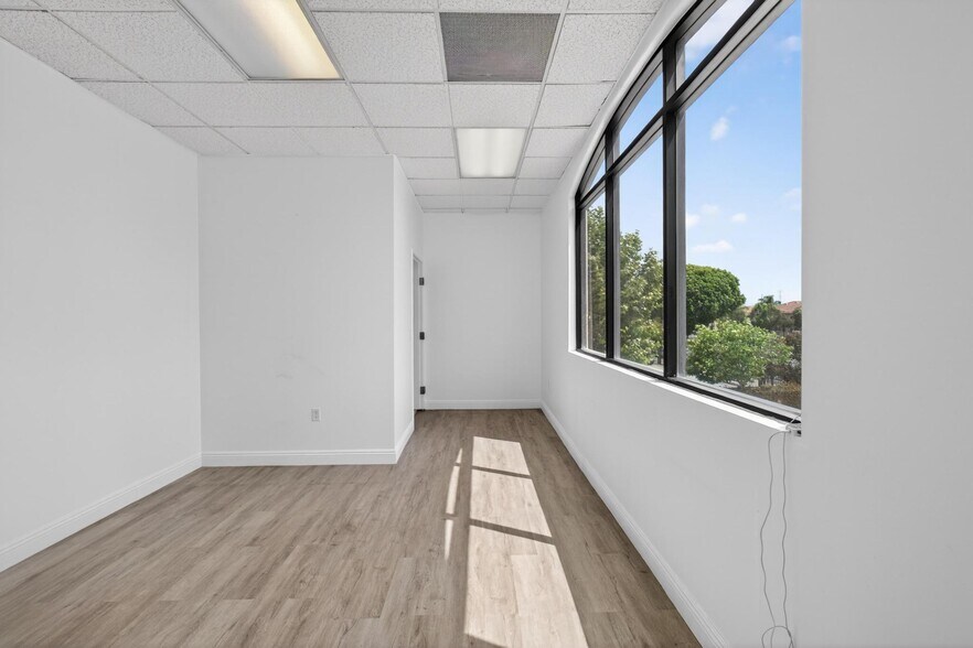 More Photos Of 4101 Rosemead Blvd, Pico Rivera Office For Lease