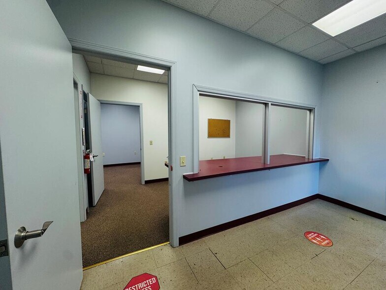 More Photos Of 8 Main St, Towanda Office For Lease