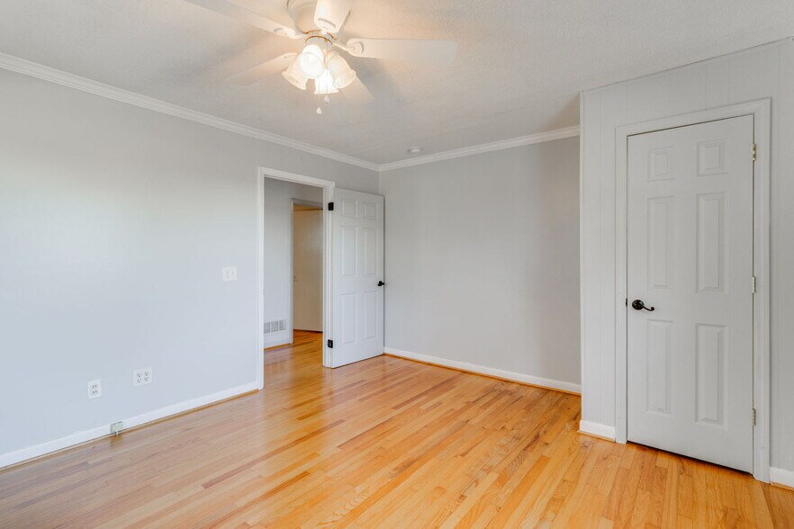 More Photos Of 161 Chapin Rd, Chapin Loft Creative Space For Sale