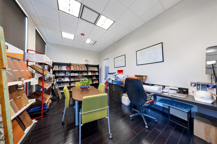 More Photos Of 17225 S Dixie Hwy, Palmetto Bay Storefront Retail Office For Lease