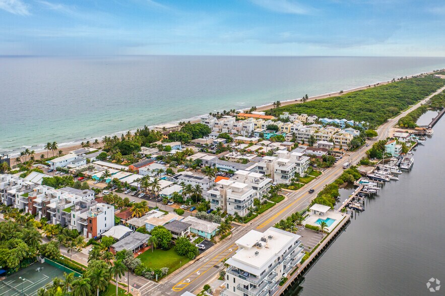 Primary Photo Of 333 Walnut St, Hollywood Hotel For Sale