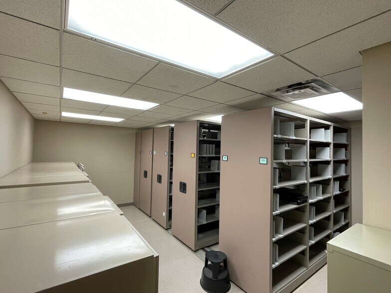 More Photos Of 801 State St, Erie Bank For Lease