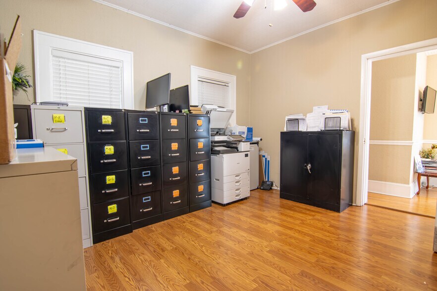 More Photos Of 309 W Martin Luther King Jr Blvd, Tampa Medical For Lease