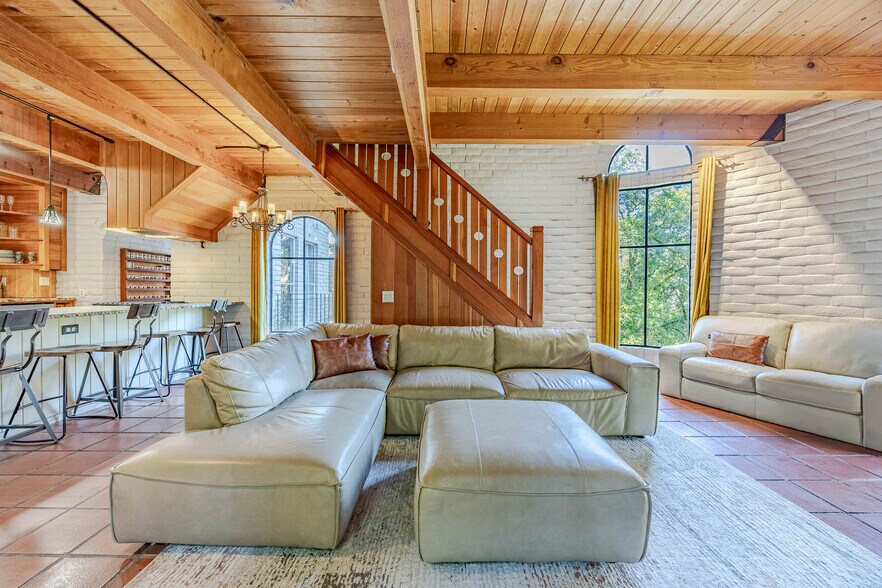 More Photos Of 1820 E 28th Ave, Eugene Multifamily For Sale