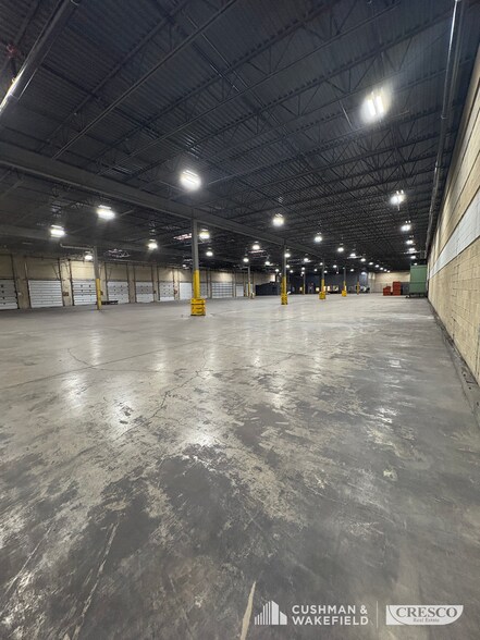 More Photos Of 20200 First Ave, Cleveland Warehouse For Lease