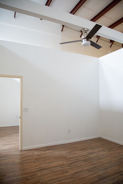 More Photos Of 2420 Midtown Pl NE, Albuquerque Warehouse For Sale