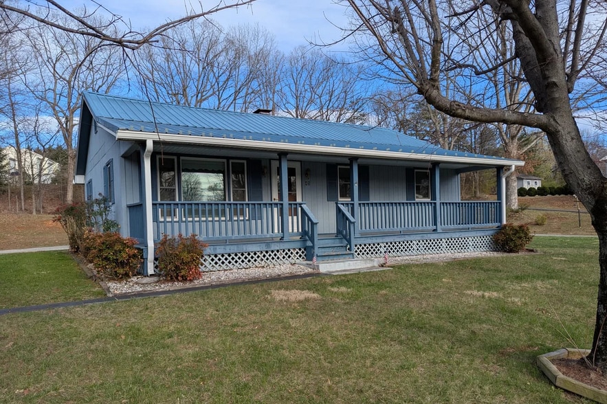 Primary Photo Of 45 Meadow View Ave, Rocky Mount Mixed Retail For Sale