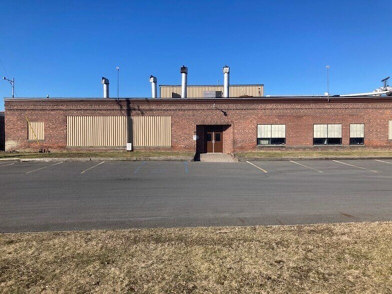 More Photos Of 2622 7th Ave, Watervliet Manufacturing For Lease