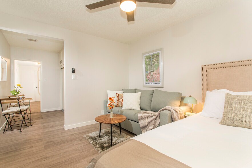 More Photos Of 12128 Ramona Ave, Hawthorne Apartments For Sale