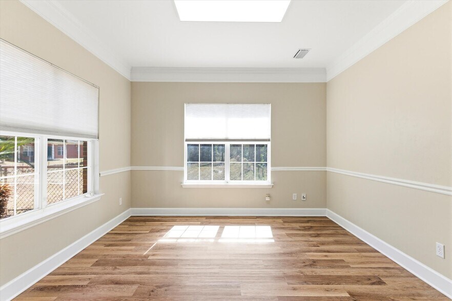 More Photos Of 1804 Miccosukee Commons Dr, Tallahassee Office For Sale
