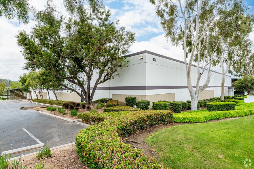 More Photos Of 502 W Covina Blvd, San Dimas Warehouse For Lease