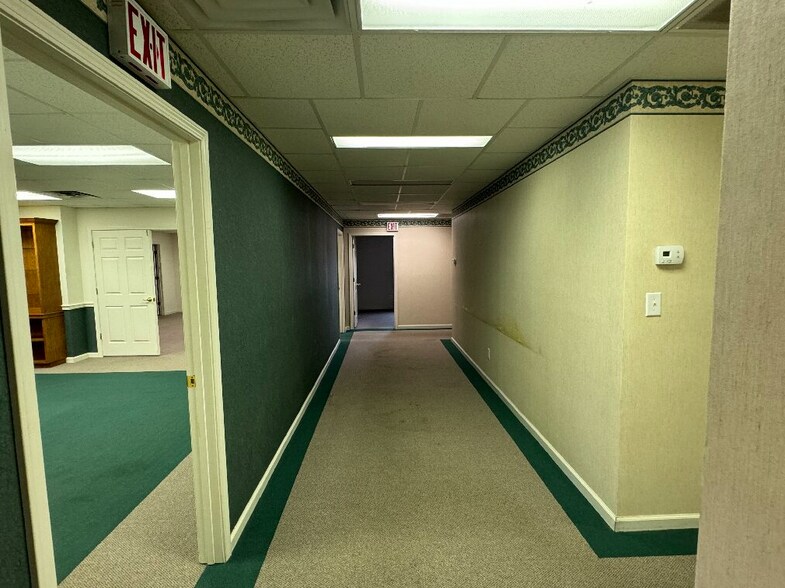 More Photos Of 103 Industrial Park Dr, Perry Distribution For Lease