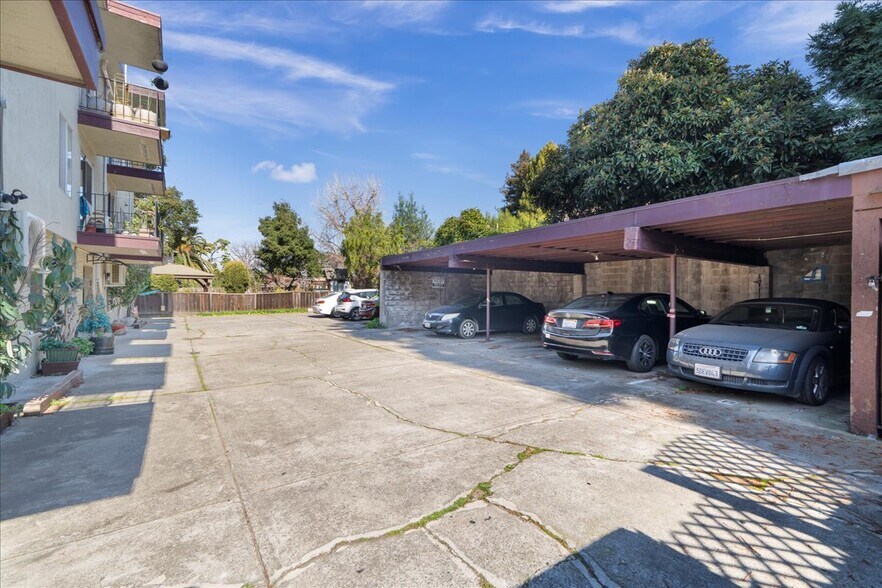 More Photos Of 2231-2233 Grant St, Berkeley Apartments For Sale