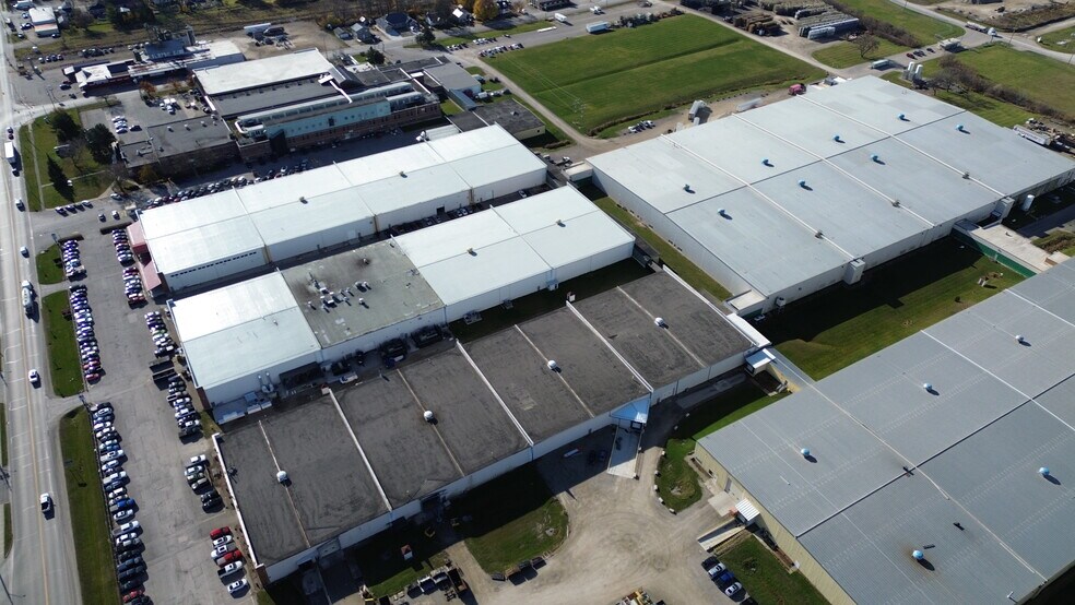 More Photos Of 516 John St N, Aylmer Manufacturing For Lease