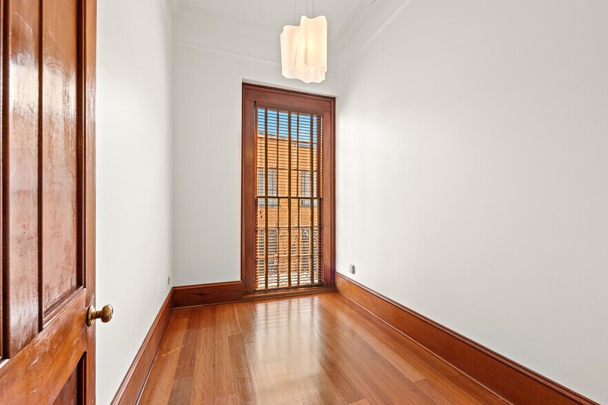 More Photos Of 1018 Bienville Ave, New Orleans Office For Lease