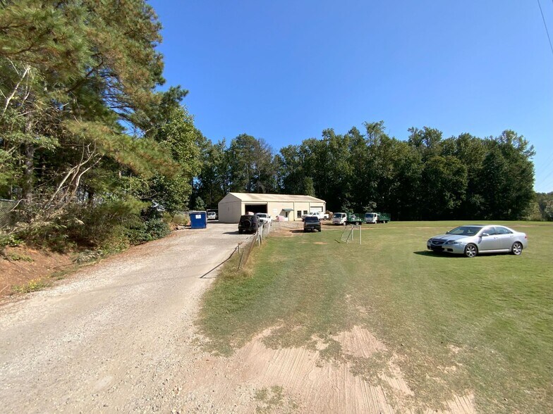 More Photos Of 450 S Main St, Simpsonville Warehouse For Lease