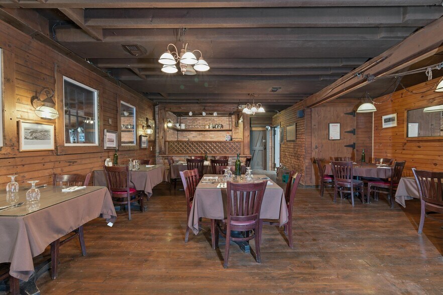 More Photos Of 581 US Route 9, Schroon Lake Restaurant For Sale