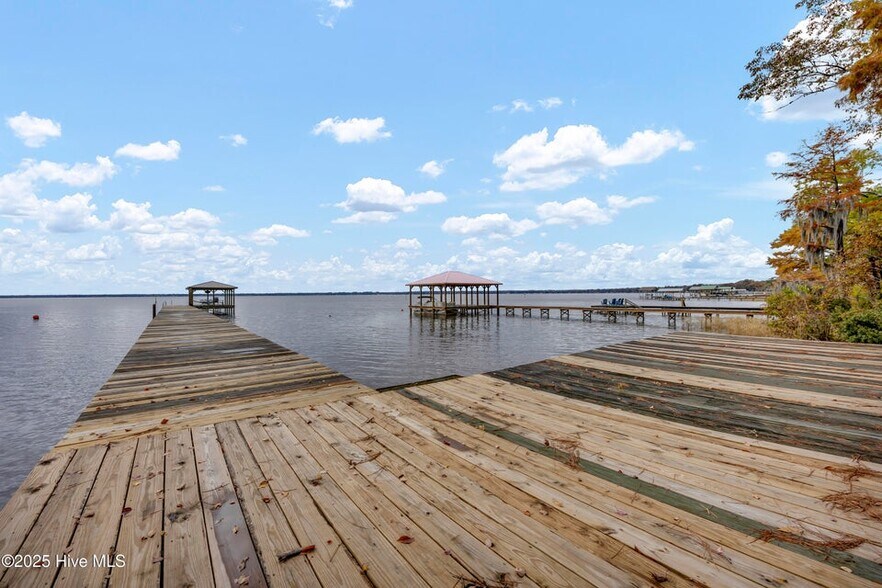 More Photos Of 205 Nancy St, Lake Waccamaw Land For Sale