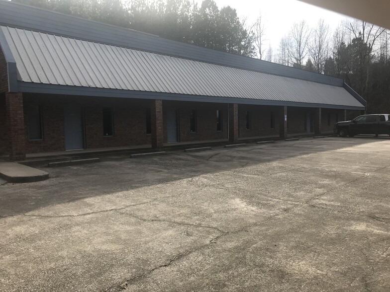 More Photos Of 232-236 Industrial Park Dr, Commerce Office For Lease