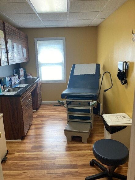 More Photos Of 520 Pleasant Valley Way, West Orange Medical For Sale