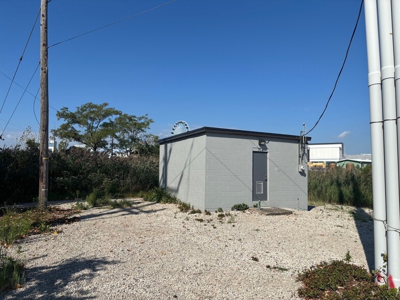 More Photos Of 714 Paterson Ave, East Rutherford Specialty For Lease