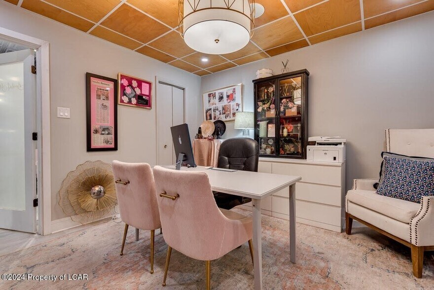 More Photos Of 447 Market St, Kingston Freestanding For Sale