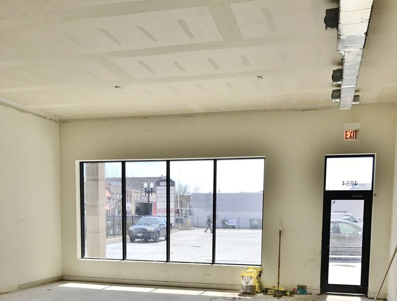 More Photos Of 4651 N Greenview Ave, Chicago Apartments For Lease